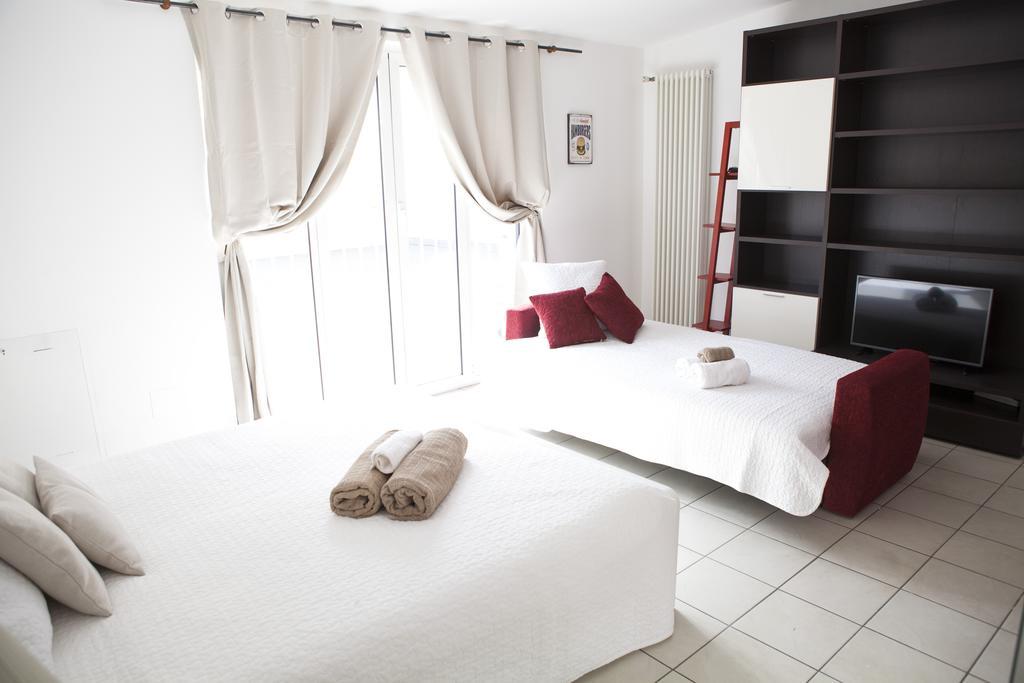 Alessia'S Flat - Loreto Milano Ngoại thất bức ảnh